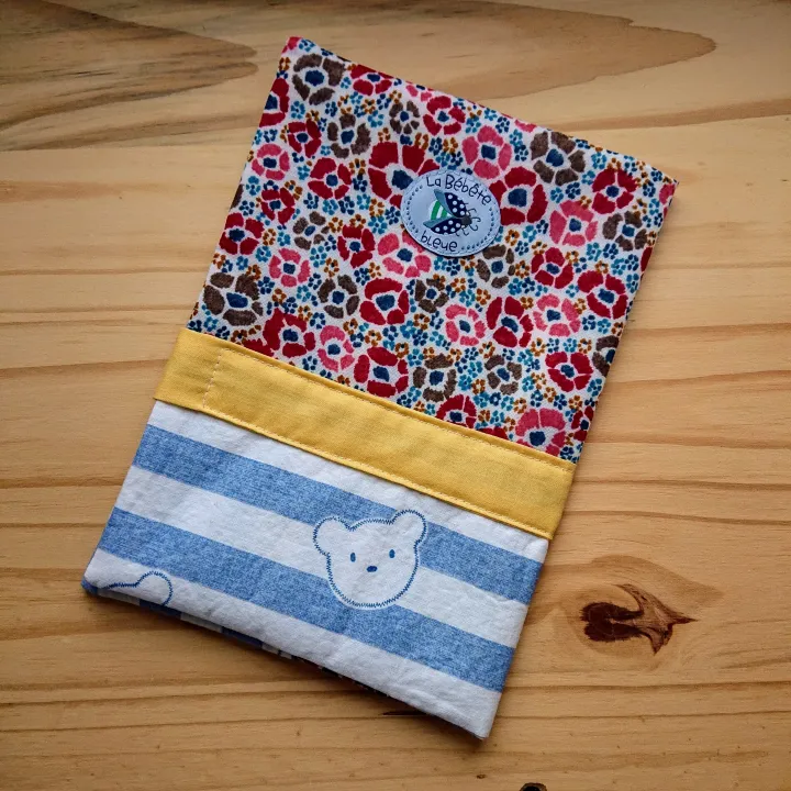 Visuel Protège carnet de santé