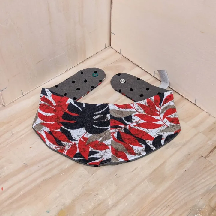 Visuel Lot 2 Bavoir / Bandana