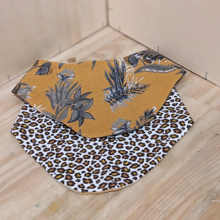 Visuel Lot 2 Bavoir / Bandana