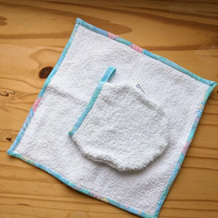 Visuel Petit gant avec sa serviette