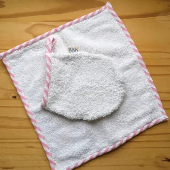 Petit gant avec sa serviette